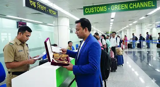 বিদেশ থেকে সোনা আনার নিয়ম ২০২৬